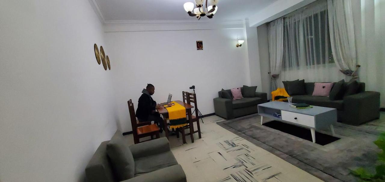 Cozy 1-Bedroom Luxury Apartment アジス・アベバ エクステリア 写真